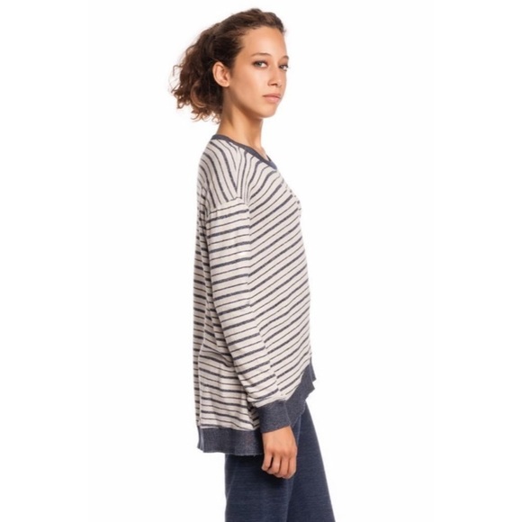 Wilt Big Slant Sweatshirt Grey 591072 Striped Long Sleeve Hi Low High Sweater XS - Picture 10 of 12
